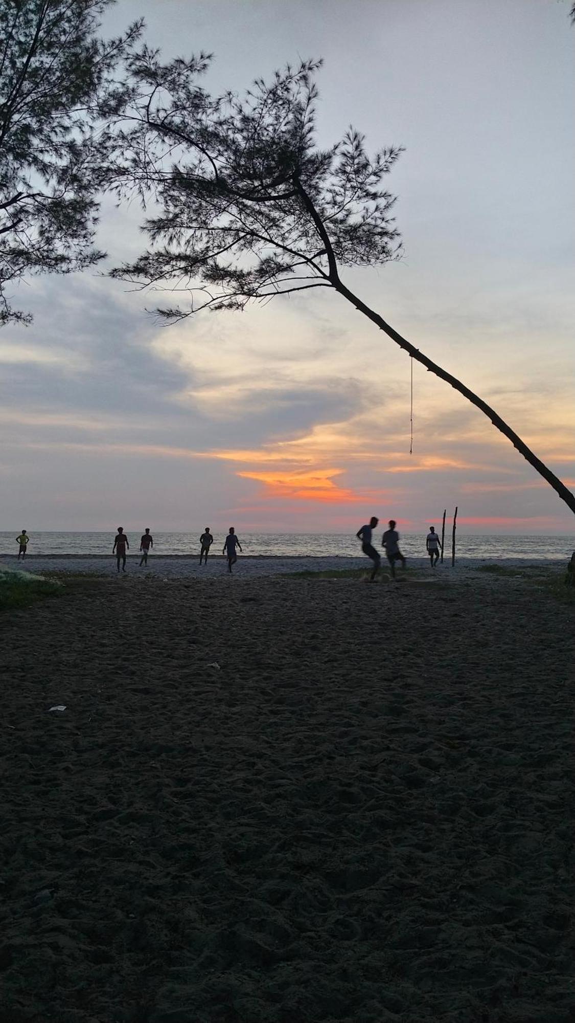 Caspian Beach Resort Alappuzha Bagian luar foto