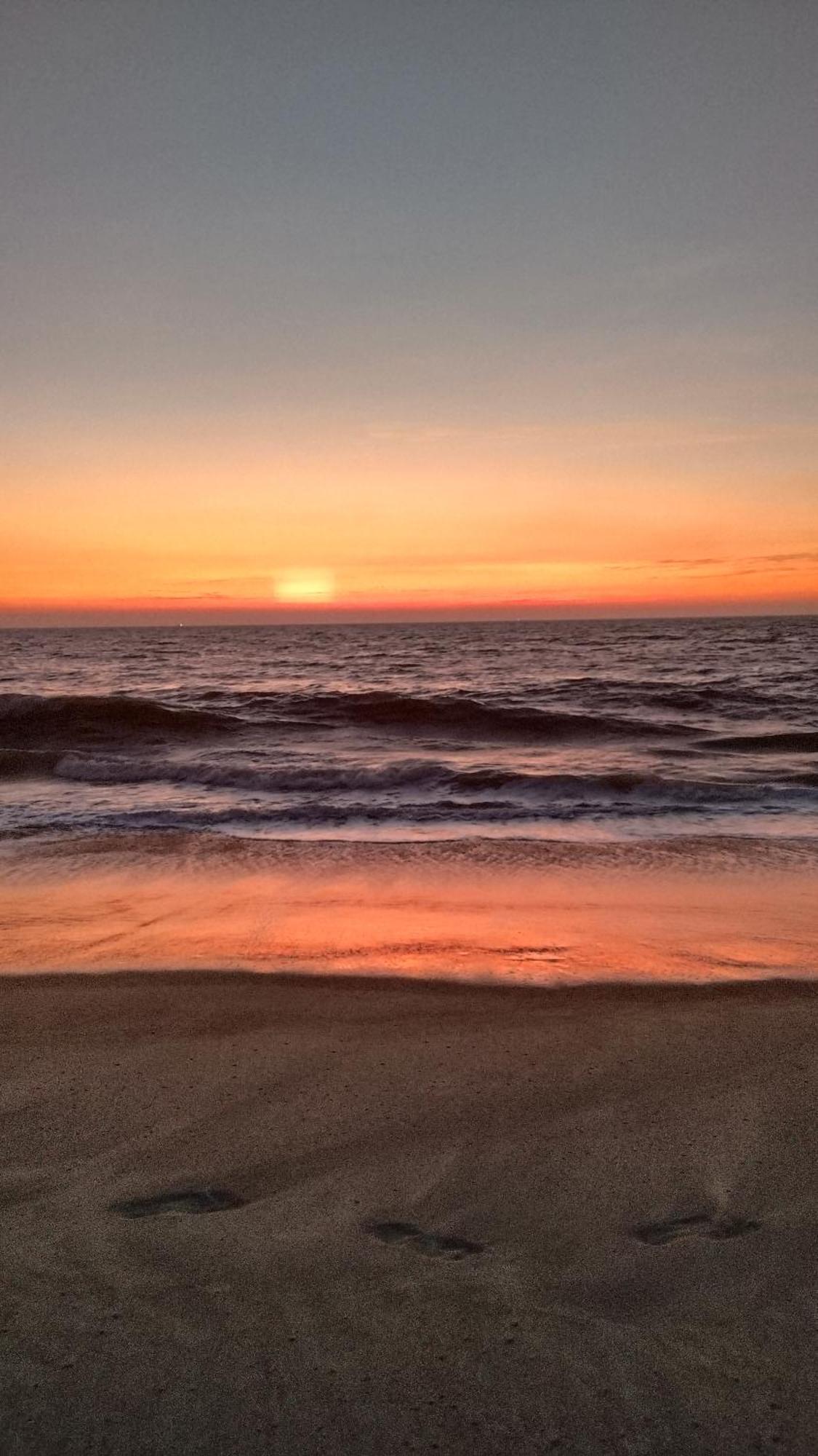 Caspian Beach Resort Alappuzha Bagian luar foto